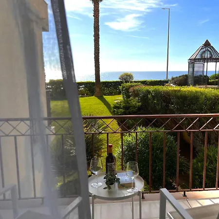 Lux Cascais Ocean View Parede